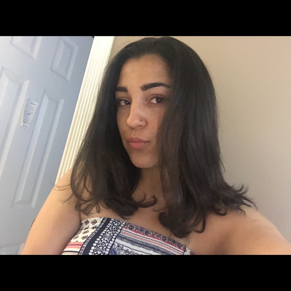 Meet your Posher, Emily